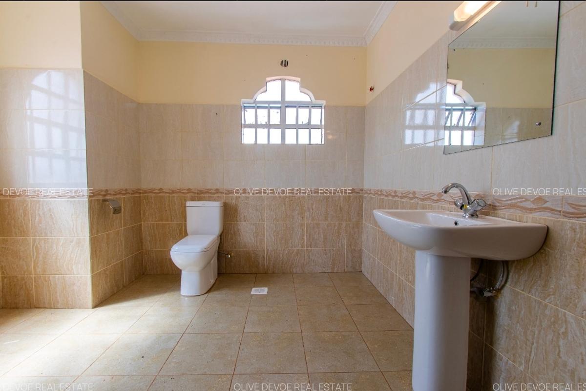 5 Bed House with En Suite in Thika - 14