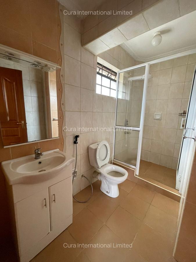 3 Bed Apartment in Parklands - 3