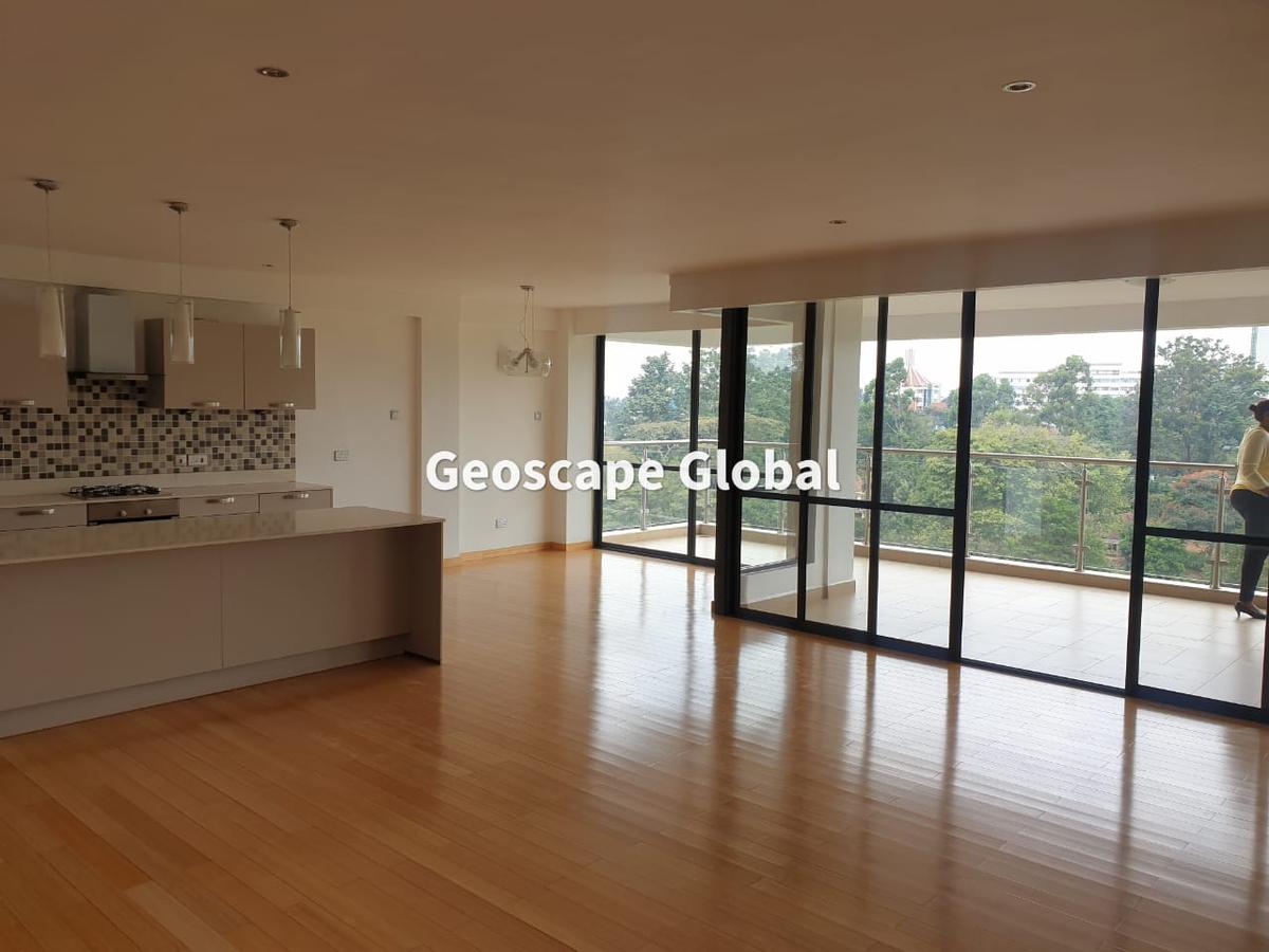 3 Bed Apartment with En Suite in Westlands Area - 3