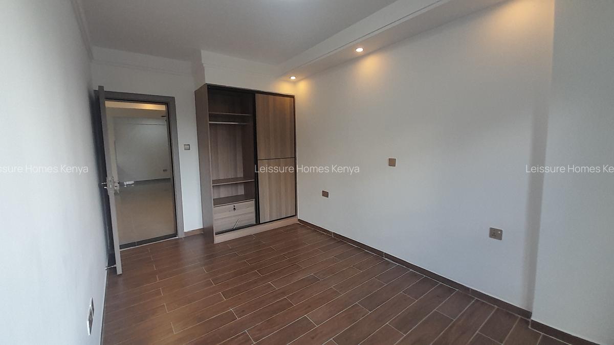 2 Bed Apartment with En Suite at Hatheru Road - 11