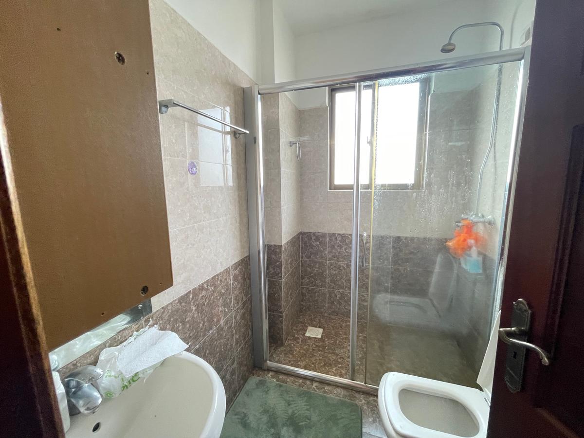 2 Bed Apartment with En Suite in Lavington - 13