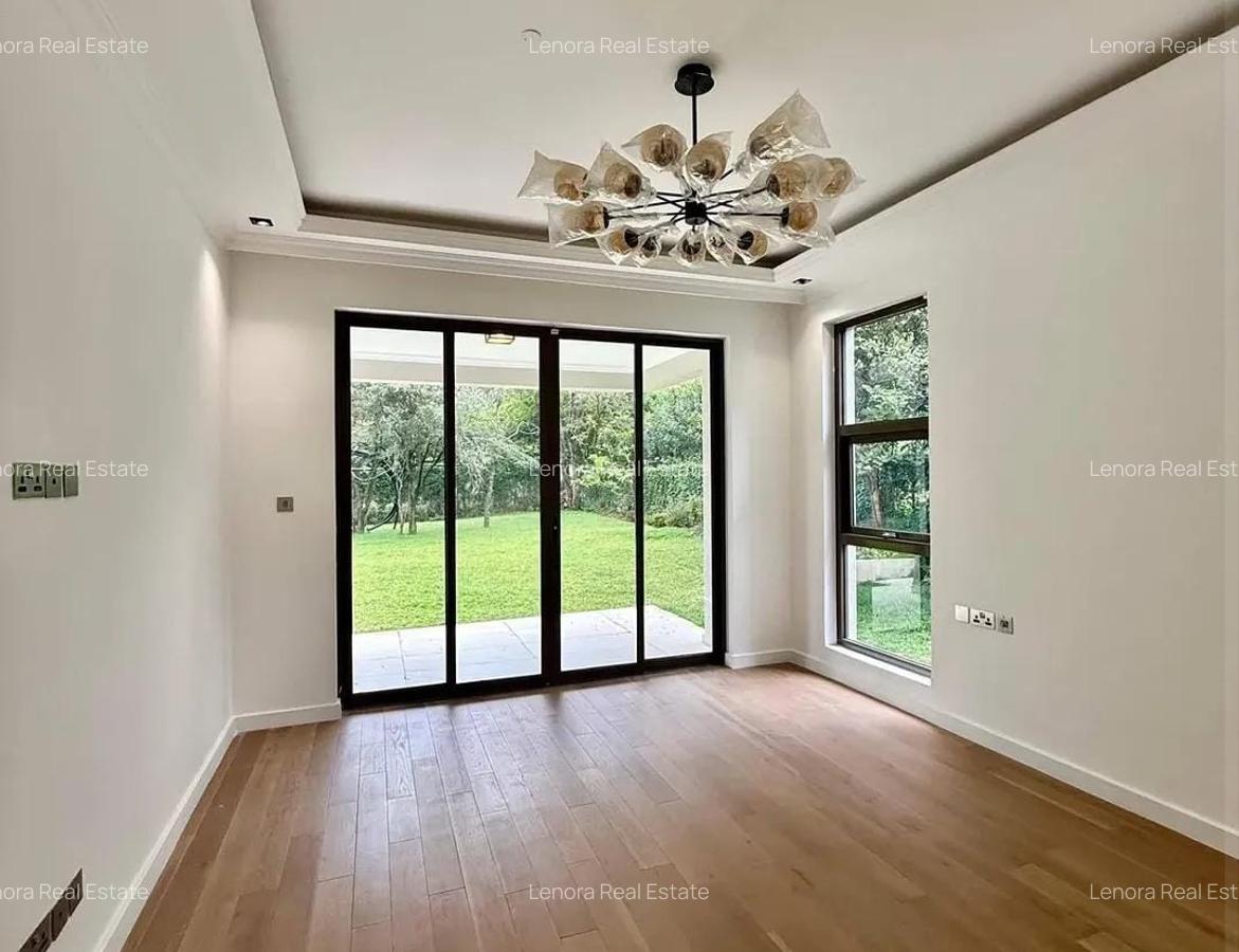 5 Bed Villa with En Suite in Karen Hardy - 2
