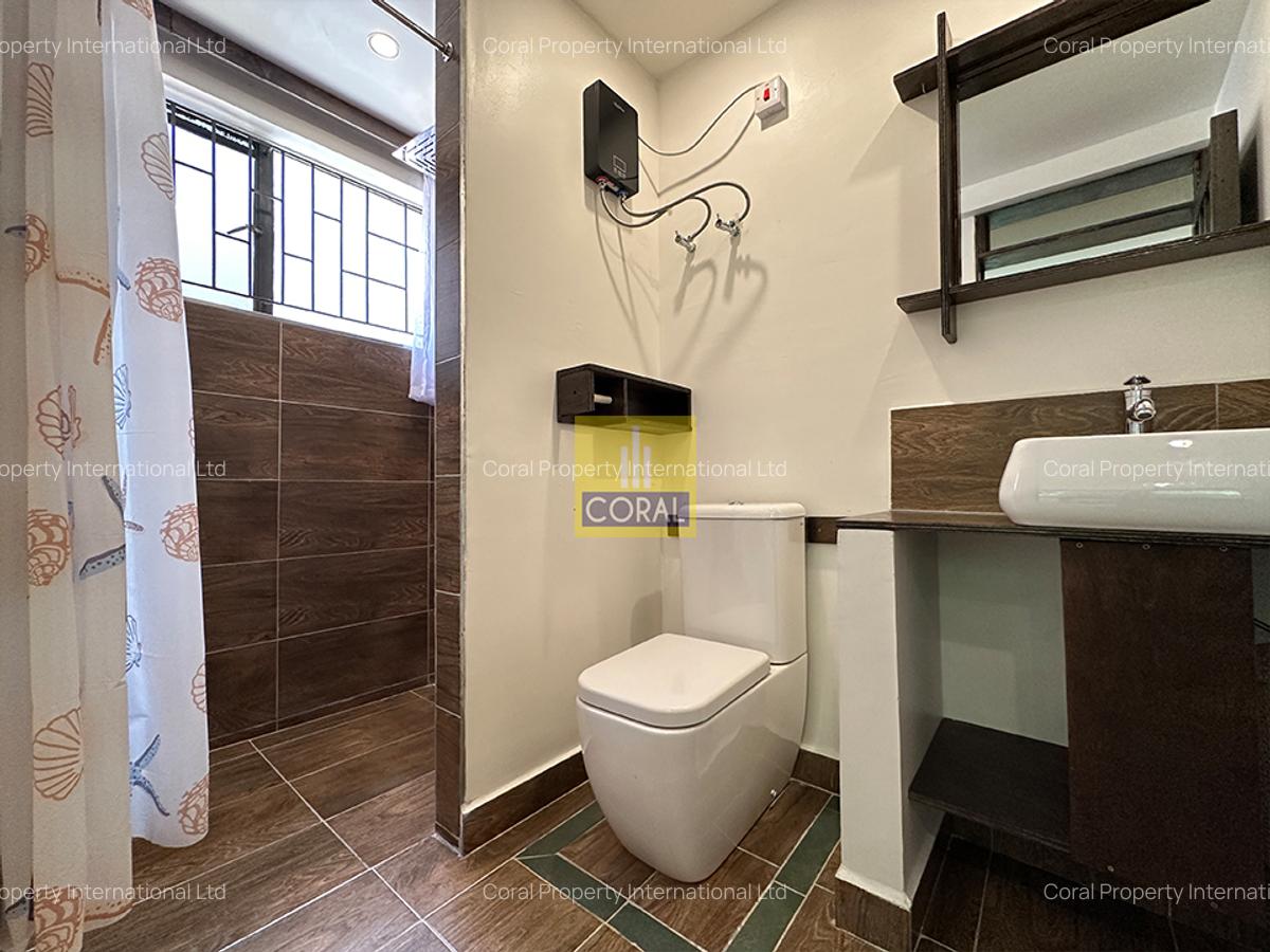 2 Bed Apartment in Parklands - 7