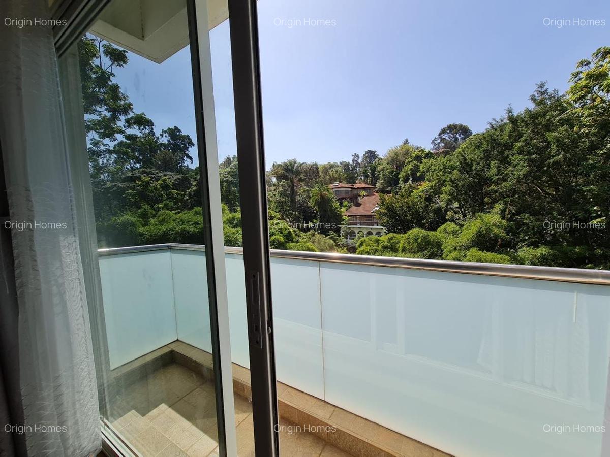 4 Bed Apartment with En Suite in Westlands Area - 1