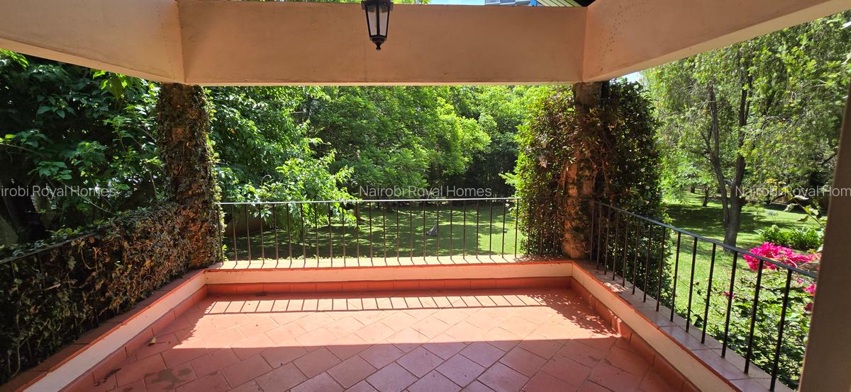 4 Bed House with En Suite at Jacaranda Avenue - 17