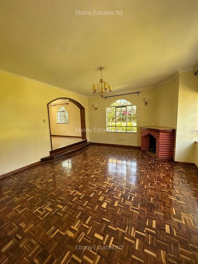 4 Bed Villa with En Suite in Lavington - 10