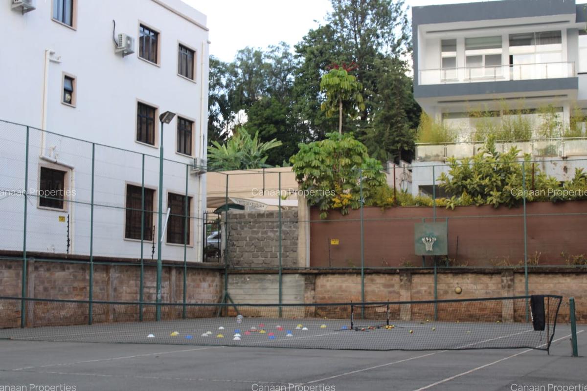 4 Bed Townhouse with Swimming Pool in Westlands Area - 14