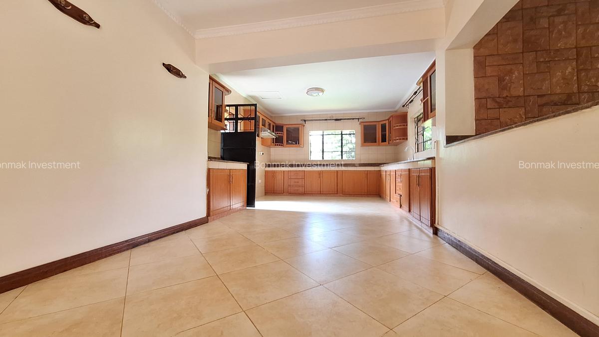 4 Bed Townhouse with En Suite at Lavington Green - 16