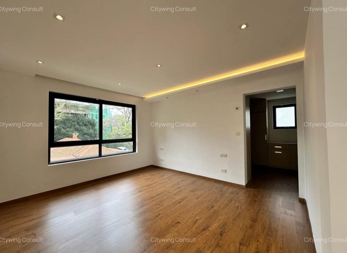 5 Bed Townhouse with En Suite at Peponi Road - 5