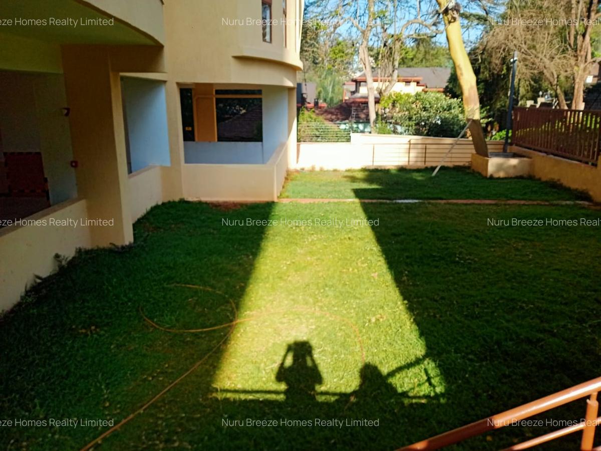 3 Bed Apartment with En Suite in Lavington - 16