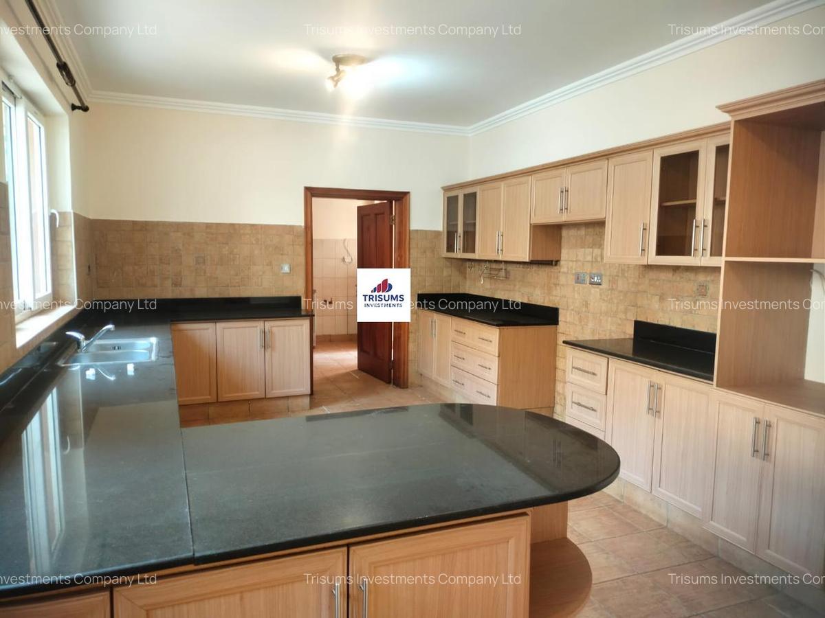 4 Bed Townhouse with En Suite in Westlands Area - 5