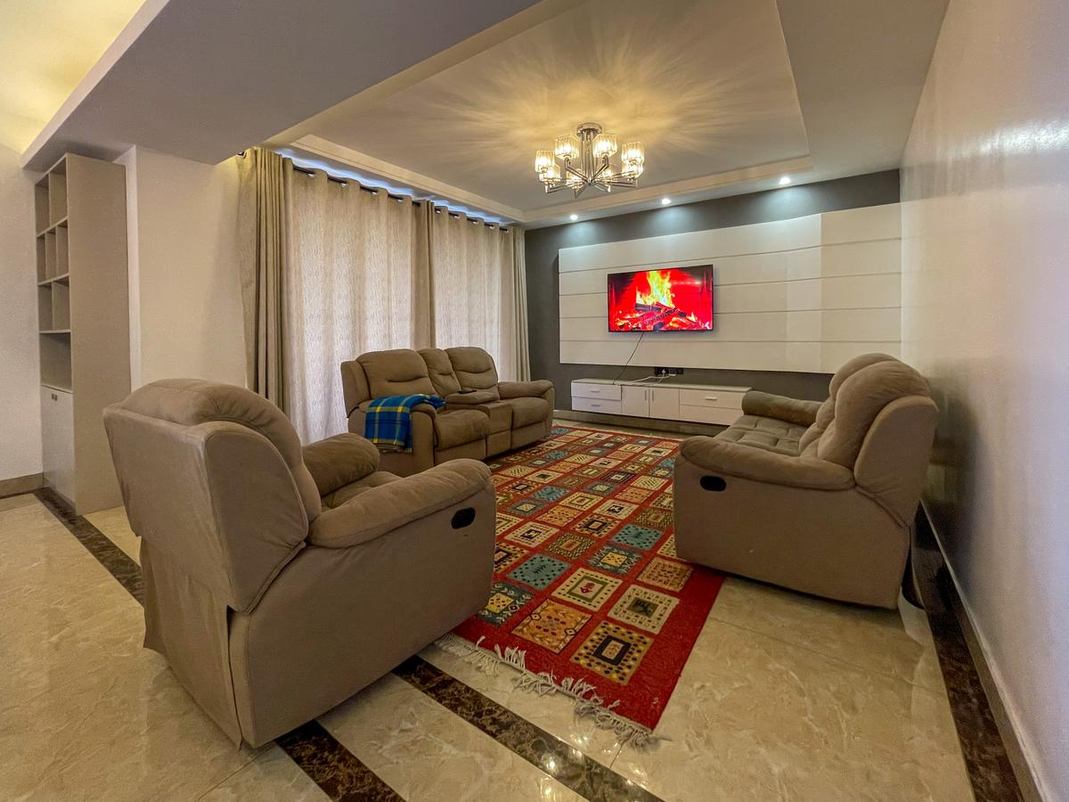 4 Bed Apartment with En Suite in Lavington - 1