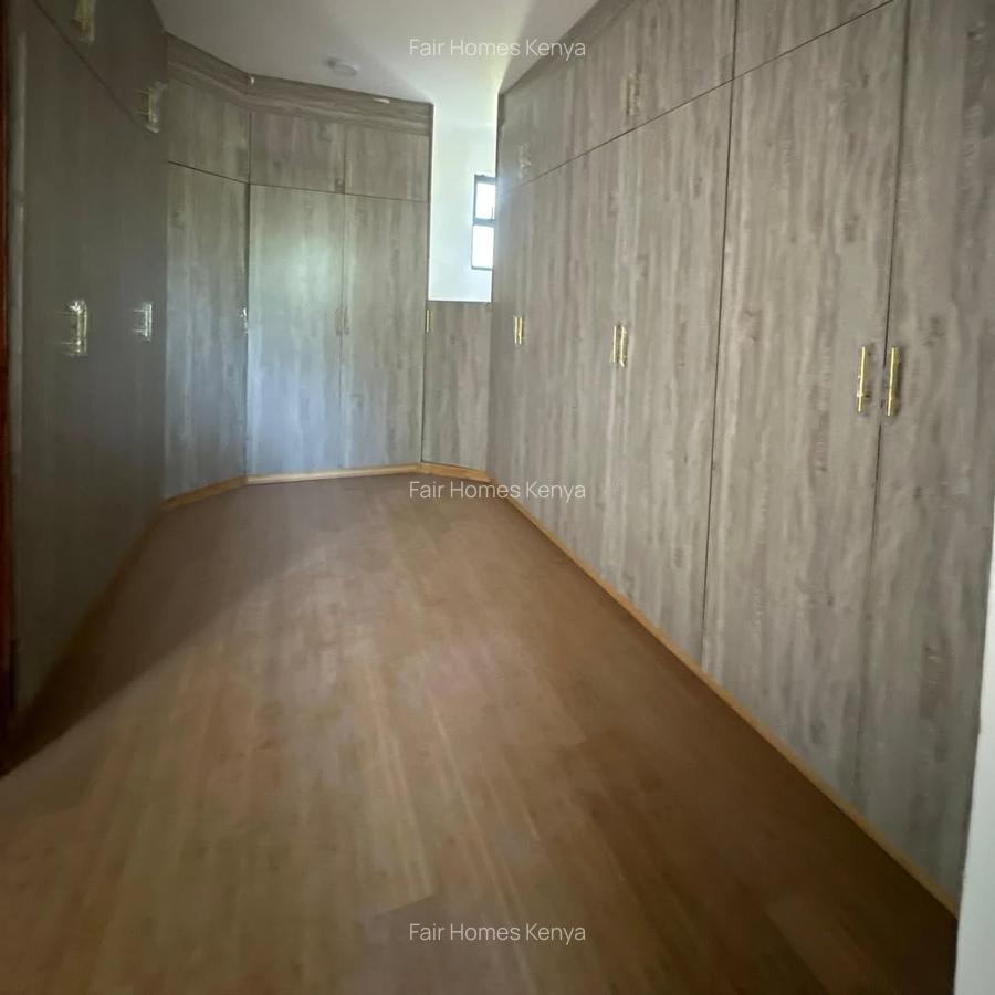 4 Bed Townhouse with En Suite at Convent Lane - 13