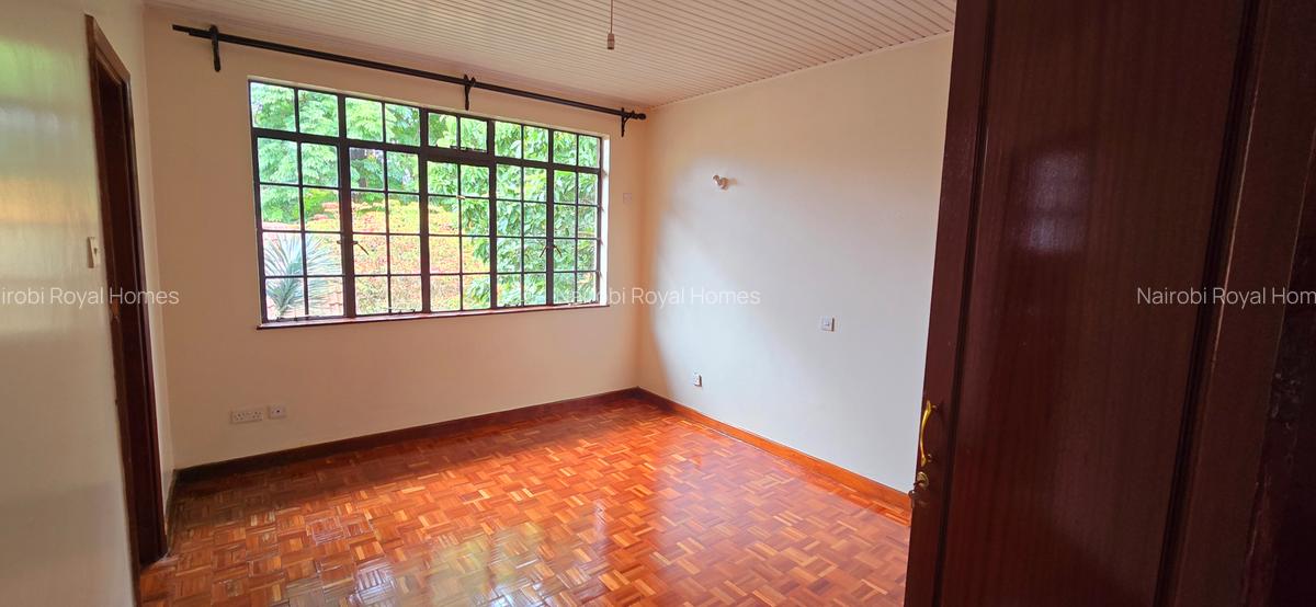 4 Bed Townhouse with En Suite at Lavington James Gichuru - 9