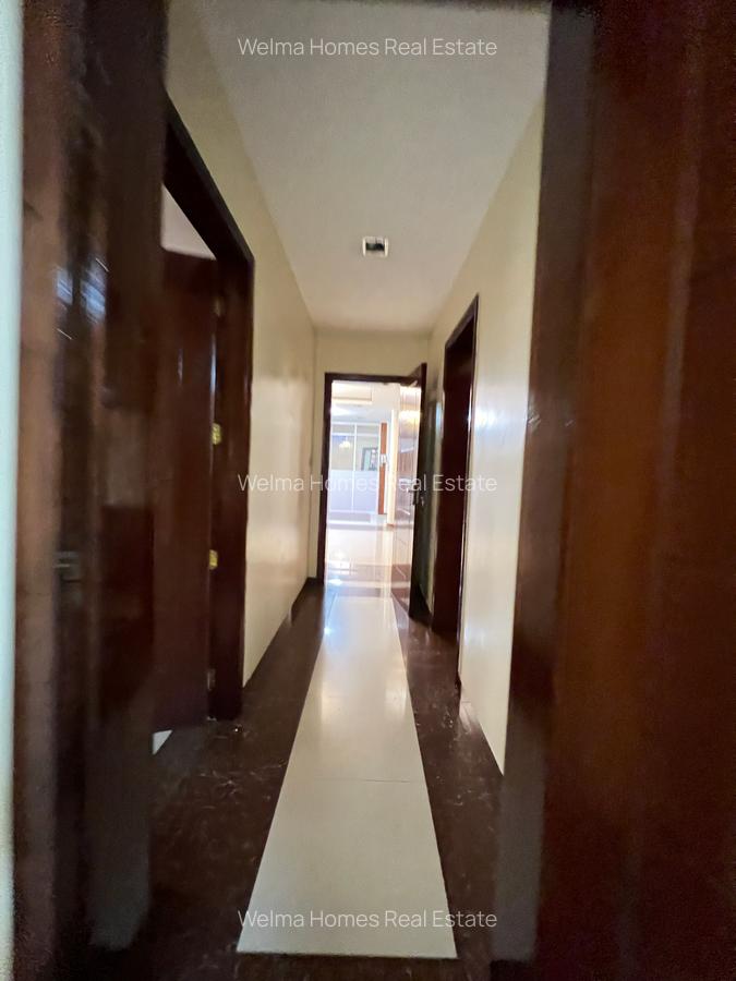 4 Bed Apartment with En Suite in Lavington - 18