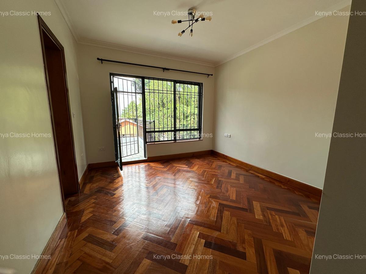 5 Bed Villa with En Suite at Loresho - 3