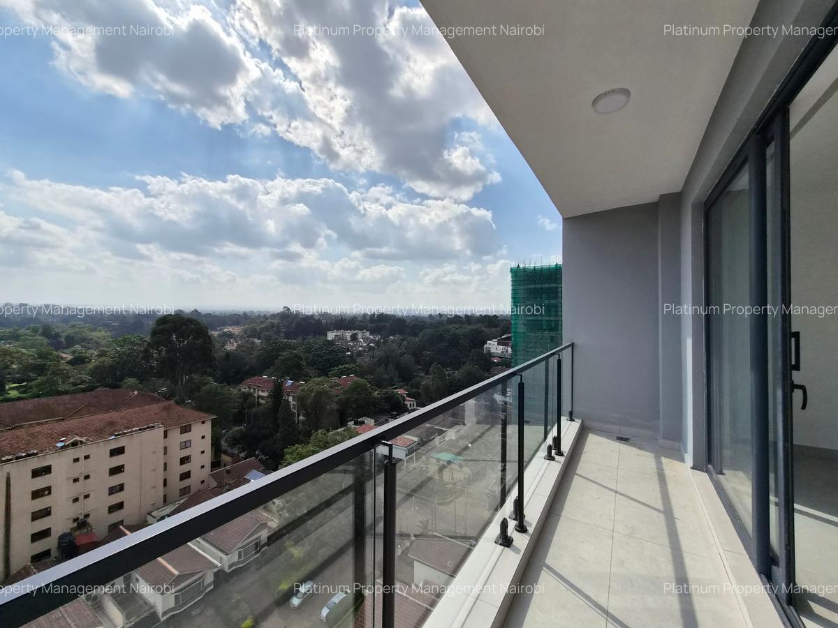 3 Bed Apartment with En Suite at Brookside Gardens - 5