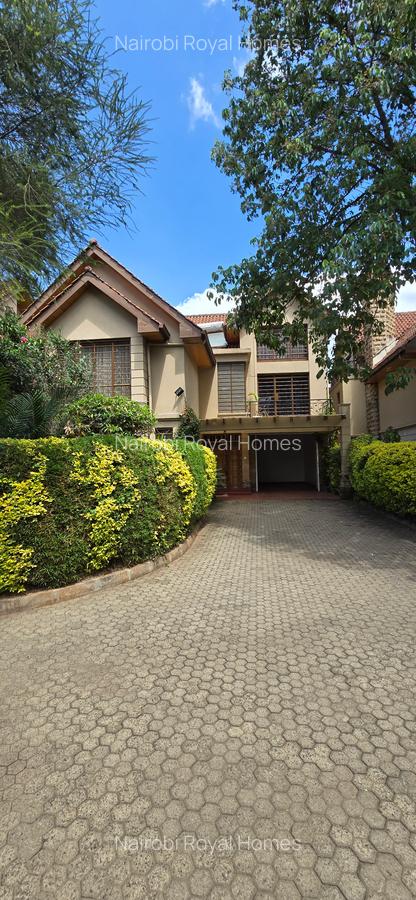 6 Bed Townhouse with En Suite at James Gichuru - 4