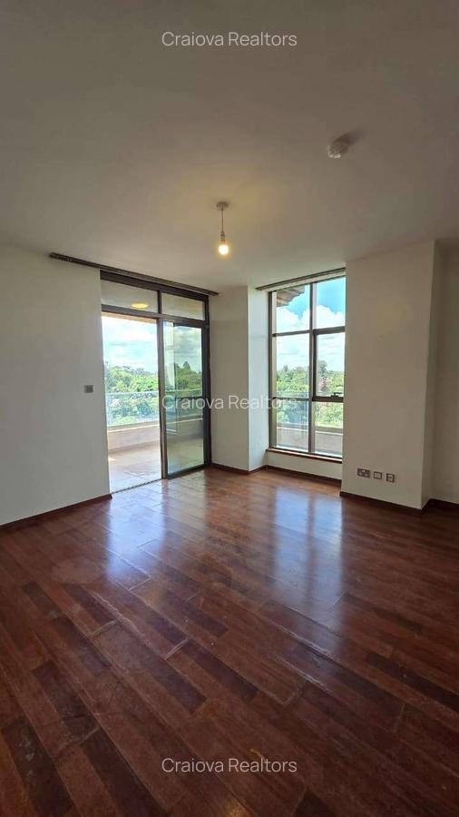 3 Bed Apartment with En Suite at 6Th Parklands - 3