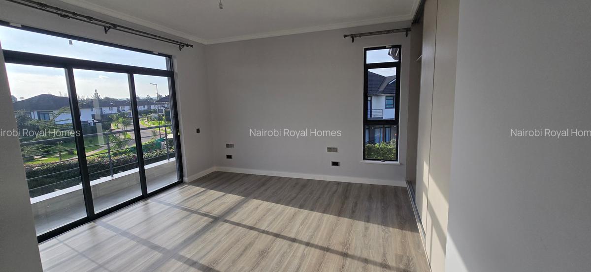 4 Bed House with En Suite at Fivestar Paradise - 19