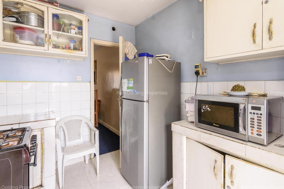 4 Bed Townhouse with En Suite at Kapiti Road - 4