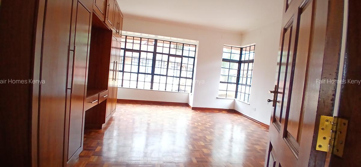 5 Bed Townhouse with En Suite at Kaputei Gardens - 10