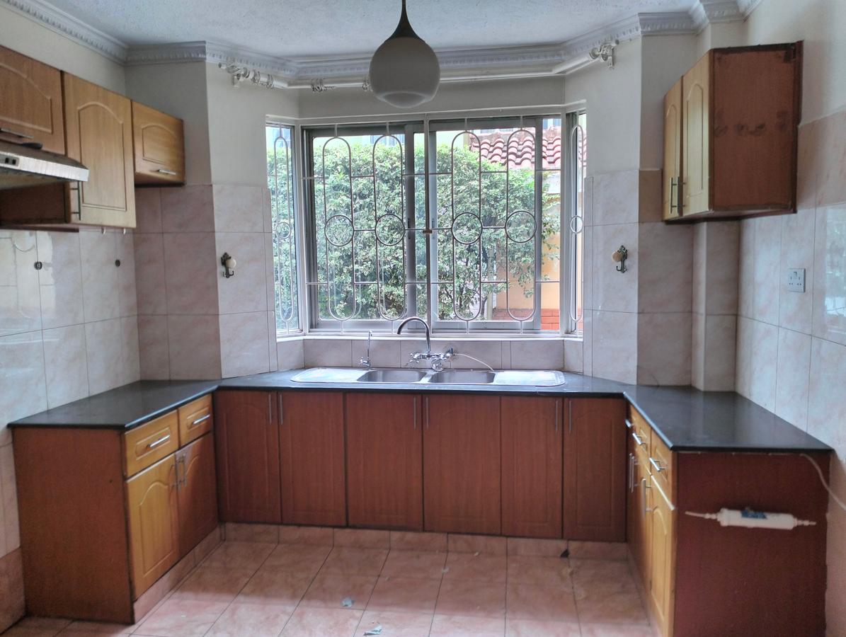 5 Bed Townhouse with En Suite in Kileleshwa - 5