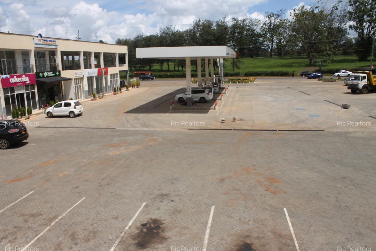 Commercial Property with Parking at Karen - 9
