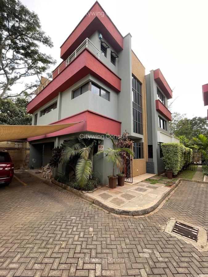 5 Bed Townhouse with En Suite at Convent Drive - 1