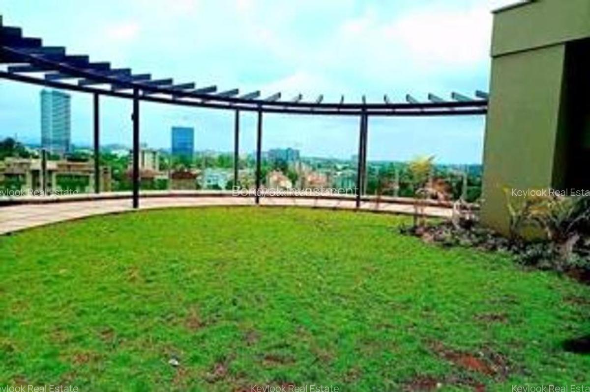 3 Bed Apartment with En Suite at Riverside Drive - 5