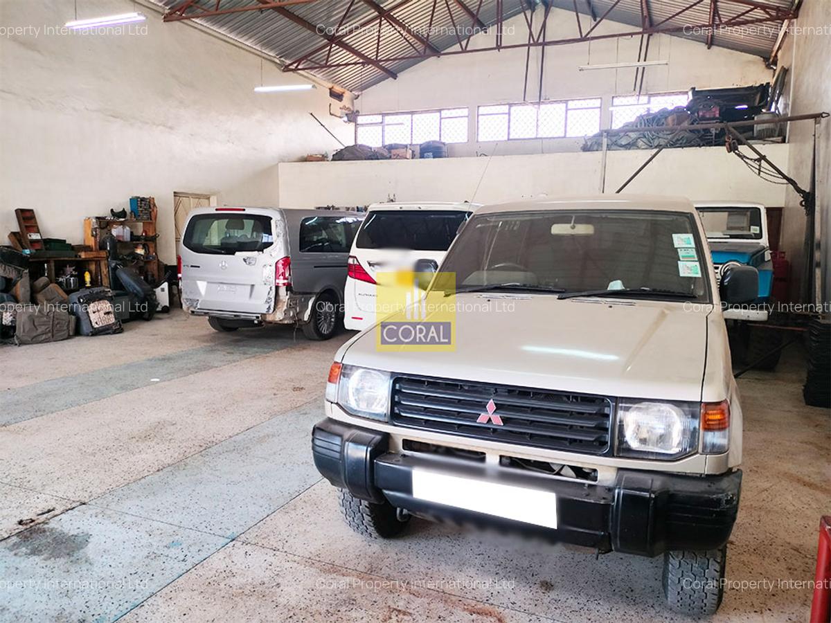 Warehouse in Langata - 2