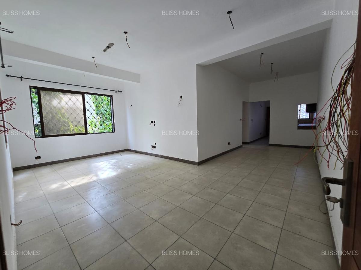 2 Bed Apartment with En Suite at Bamburi Mtambo - 13
