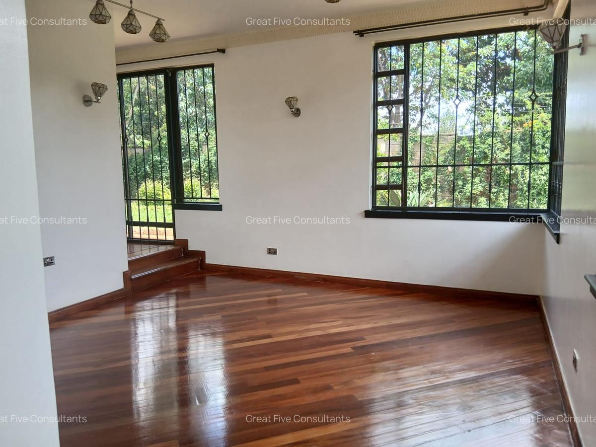 5 Bed House with En Suite in Runda - 6