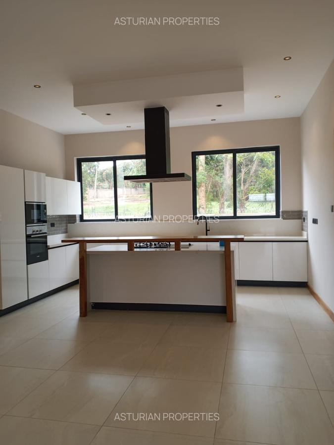 4 Bed Apartment with En Suite in Westlands Area - 20