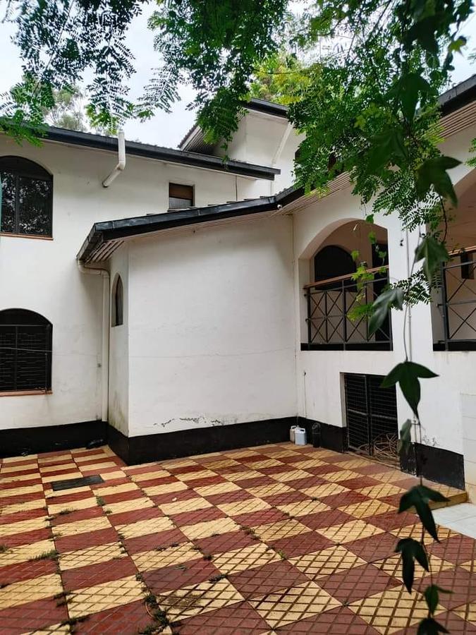 7 Bed House with En Suite in Kitisuru - 2