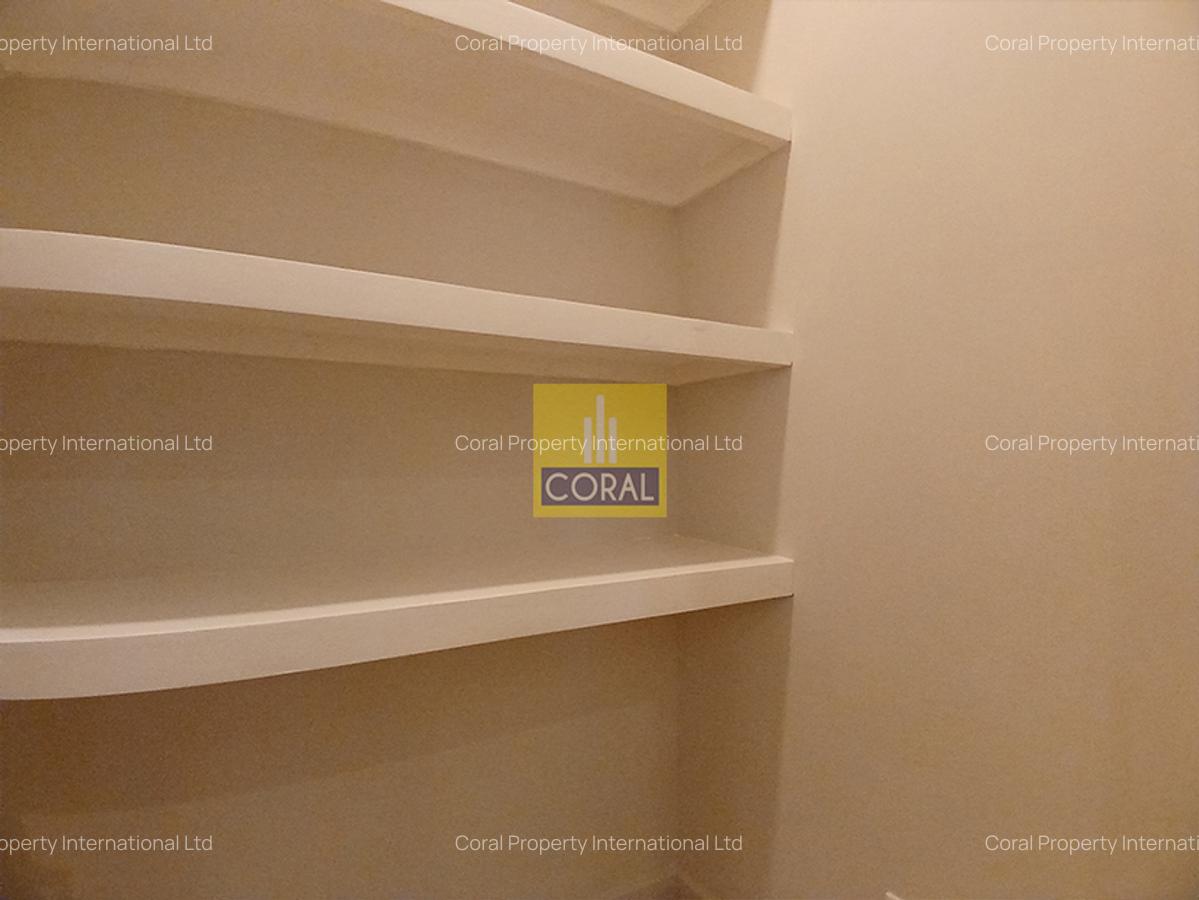 5 Bed House in Kyuna - 3