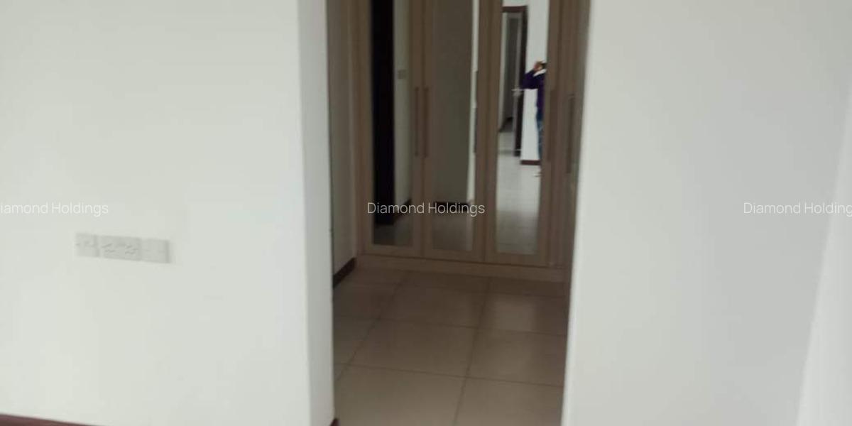 3 Bed Apartment with En Suite at Parklands - 3