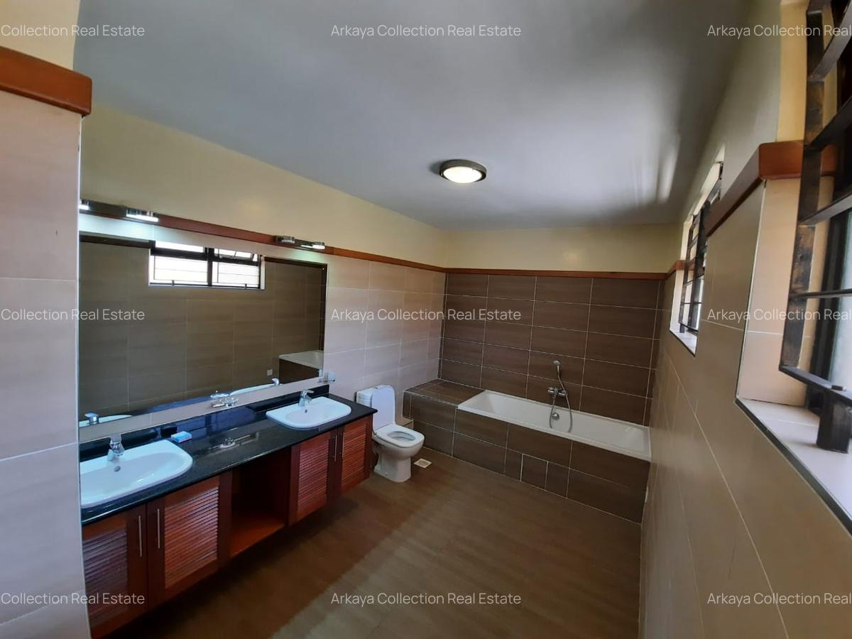 5 Bed Townhouse in Lavington - 15
