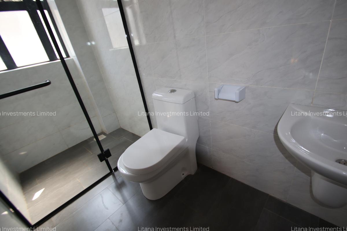 4 Bed House with En Suite in Ruiru - 12