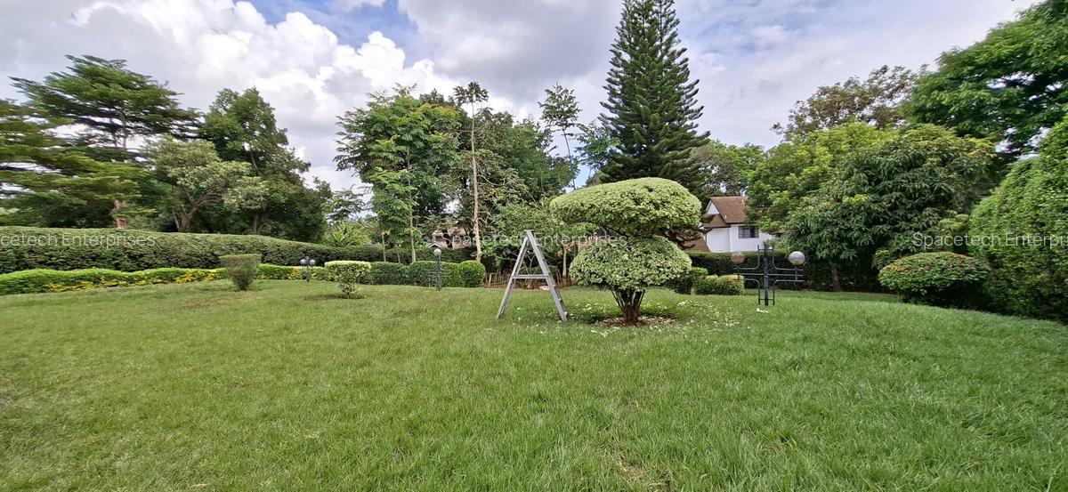 4 Bed House with En Suite in Runda - 4