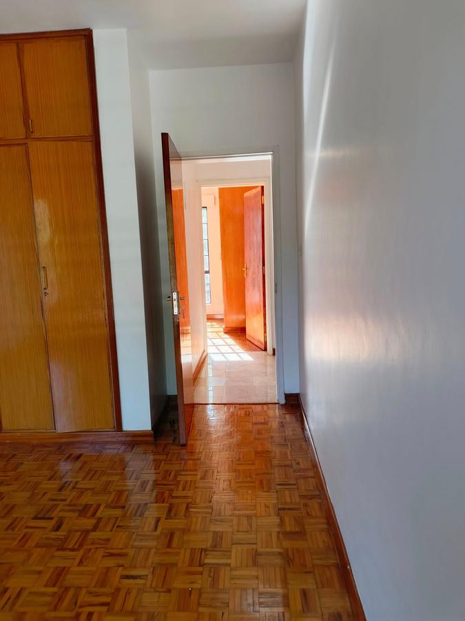 5 Bed House with En Suite in Gigiri - 12