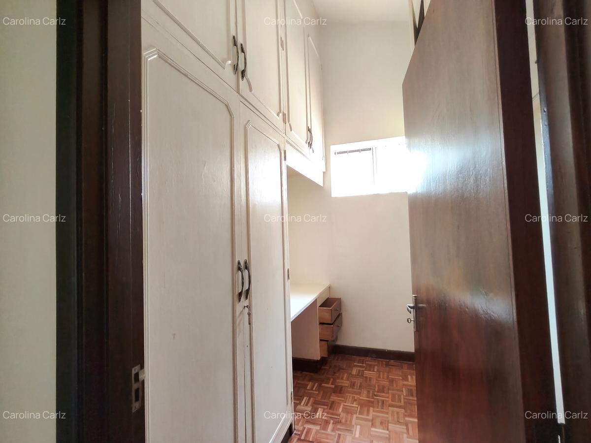 5 Bed Townhouse with En Suite at Peponi Road - 16