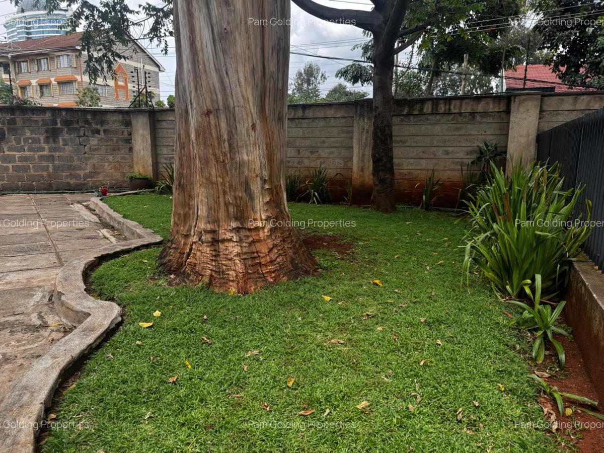 4 Bed Apartment with En Suite in Rhapta Road - 13