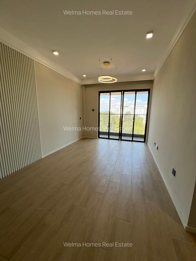 1 Bed Apartment with En Suite in Lavington - 6