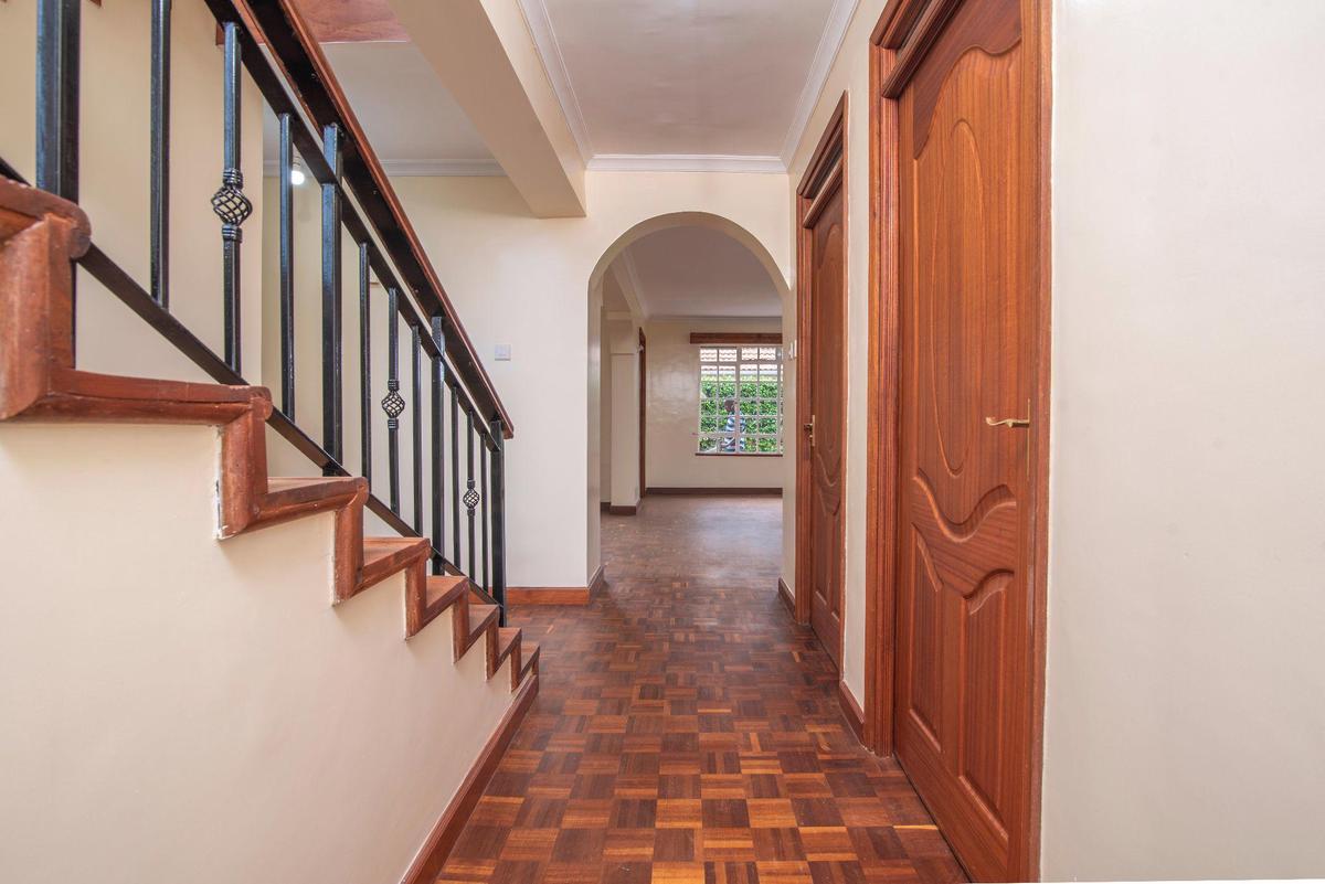 4 Bed Townhouse with Garden in Kiambu Road - 11