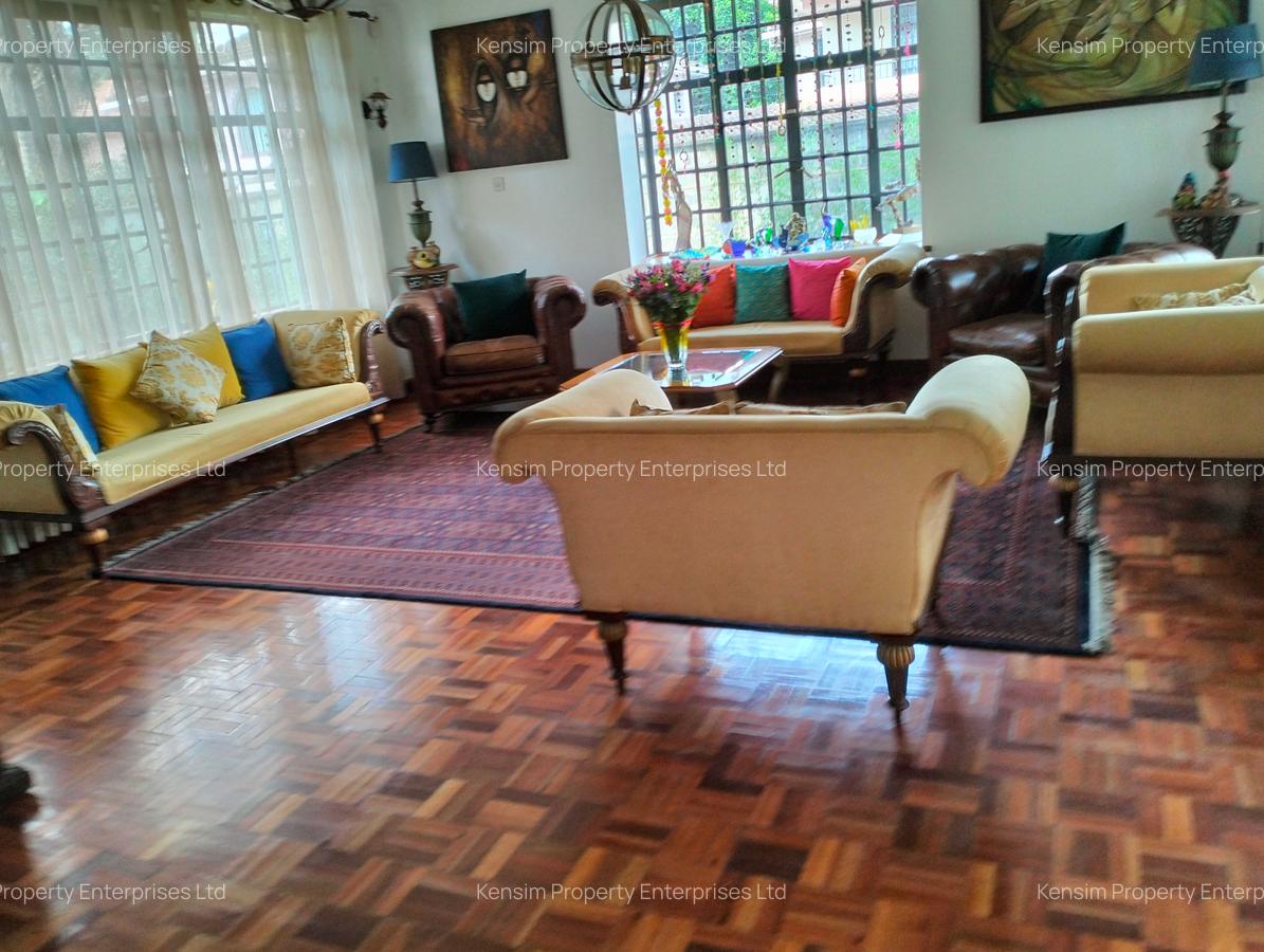 4 Bed Townhouse with En Suite in Lavington - 3