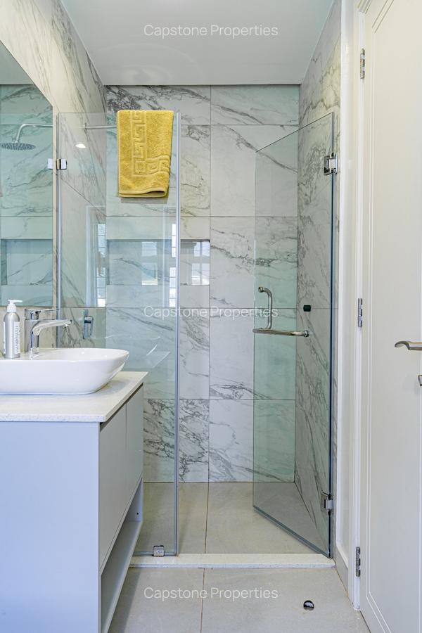 3 Bed Apartment with En Suite in Runda - 11