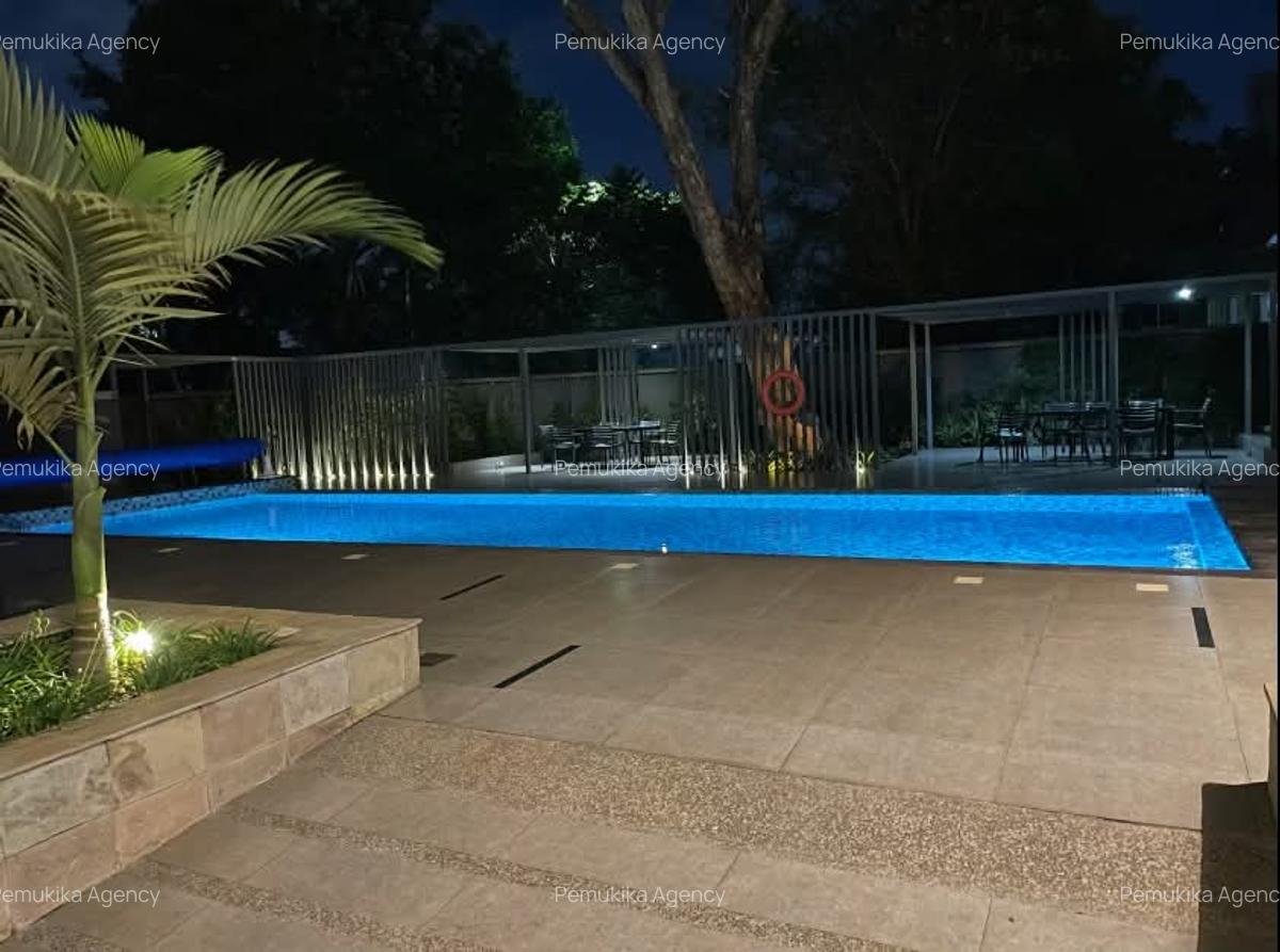 Serviced 1 Bed Apartment with En Suite in Riverside - 5