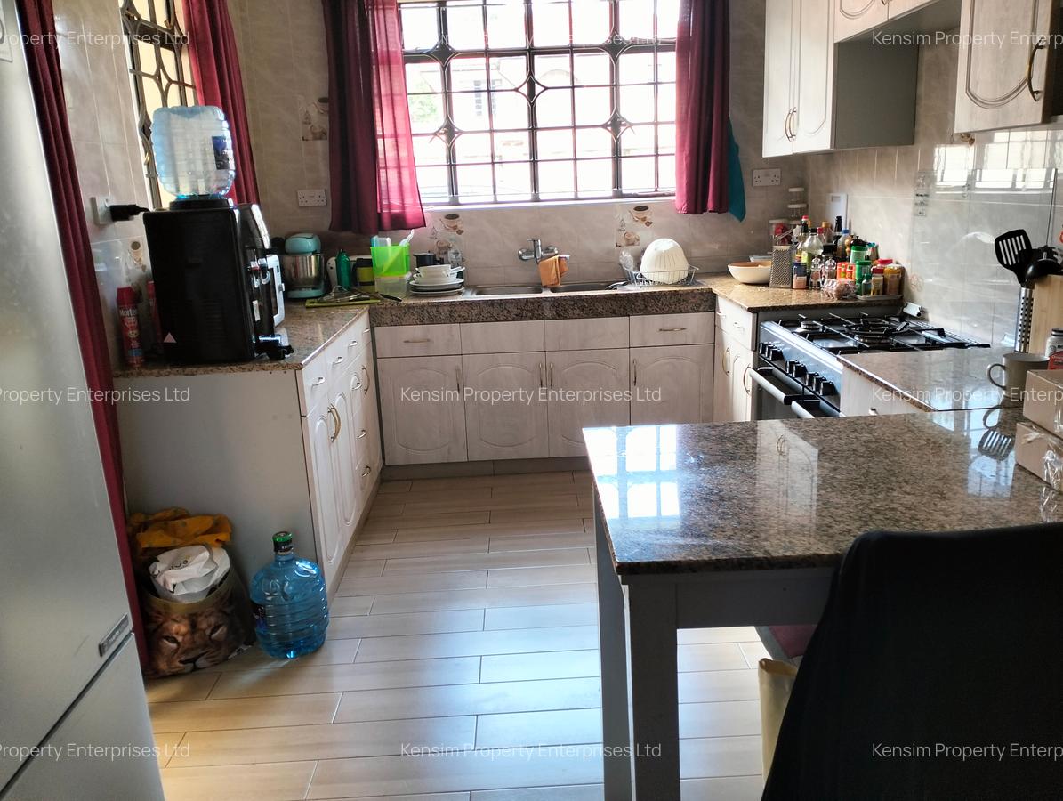 4 Bed Townhouse with En Suite in Lavington - 15