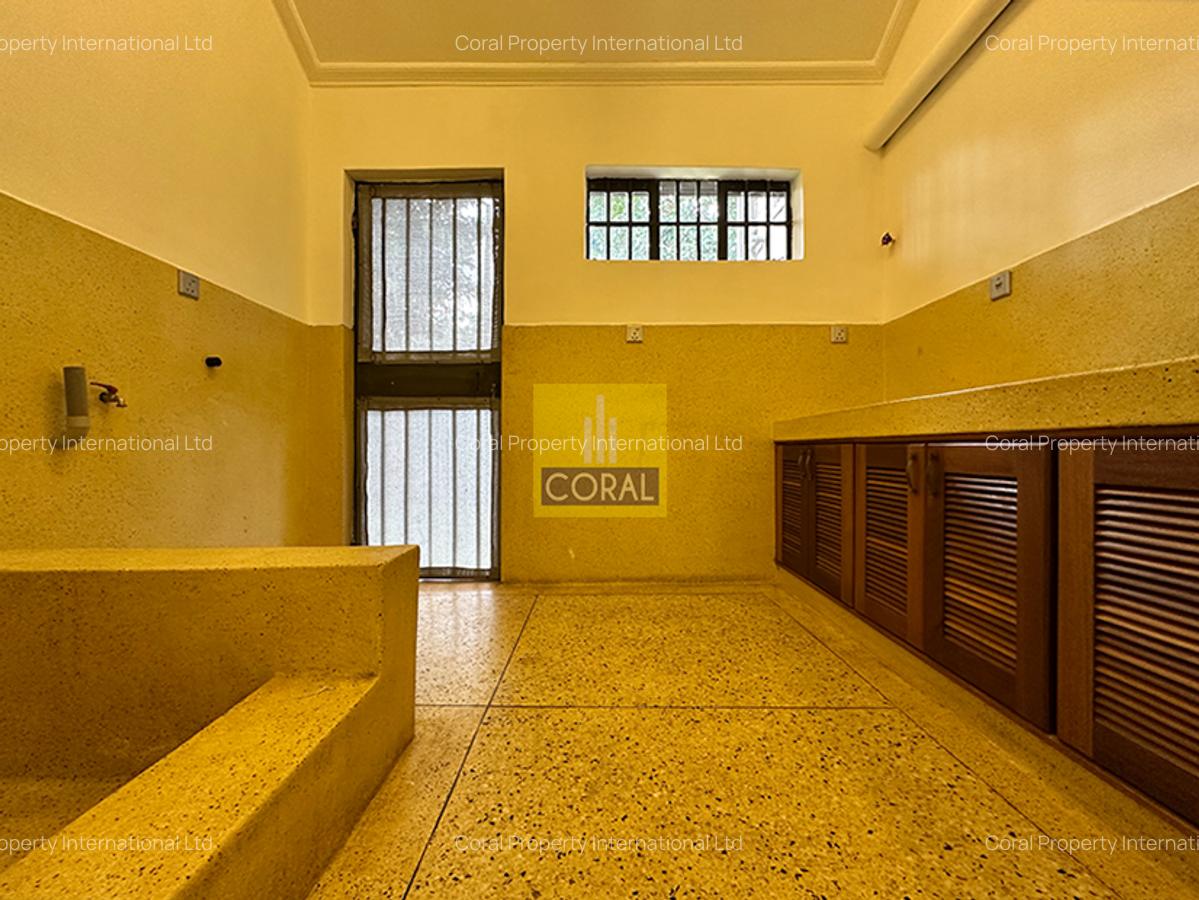 4 Bed Townhouse in Westlands Area - 8